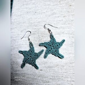 NWOT Handmade Micromacramé Earrings - Starfish
